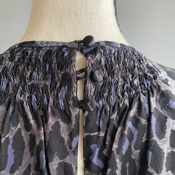 BCBG SILK SLEEVELESS LEOPARD BLOUSE MEDIUM - Picture 4 of 8